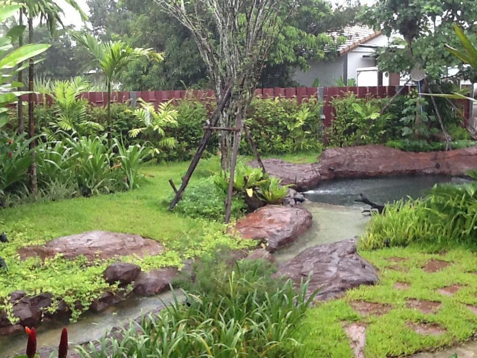 Saabpaiboon Grand Resort Ban Talat Exterior photo